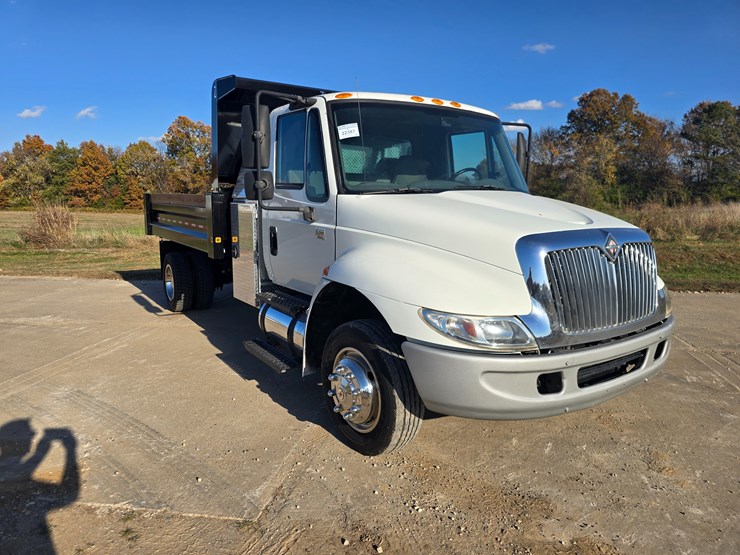 international-durastar-4300-image-25