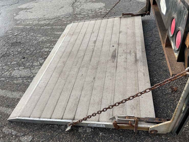 chevrolet-express-3500-image-106