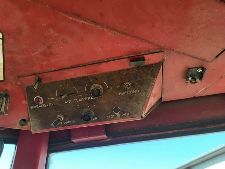 white-2-105-image-69