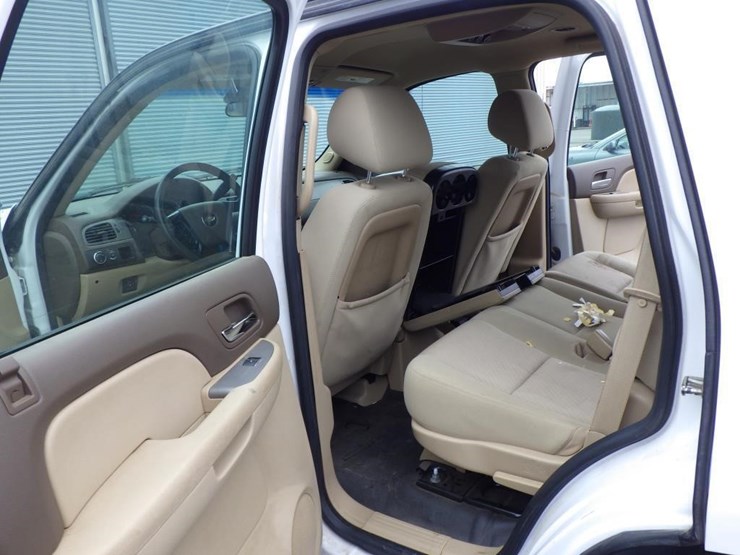 2014-chevrolet-tahoe-image-7