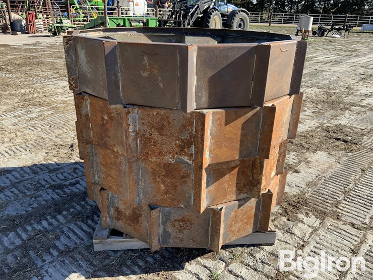 bb-metal-works-steel-tread-pivot-wheels-image-1