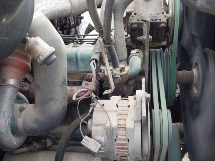 international-4700-image-21