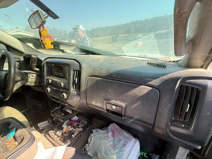 chevrolet-silverado-1500-image-40