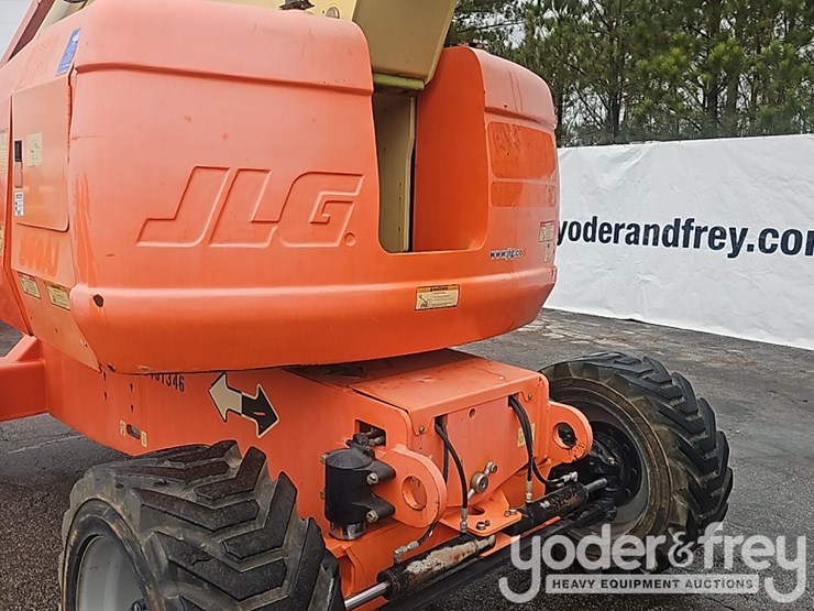 2016-jlg-800aj-image-23