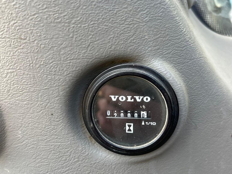 volvo-ec220el-image-25