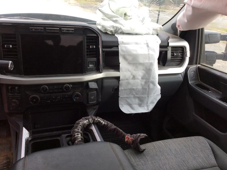 2024-ford-f250-image-11