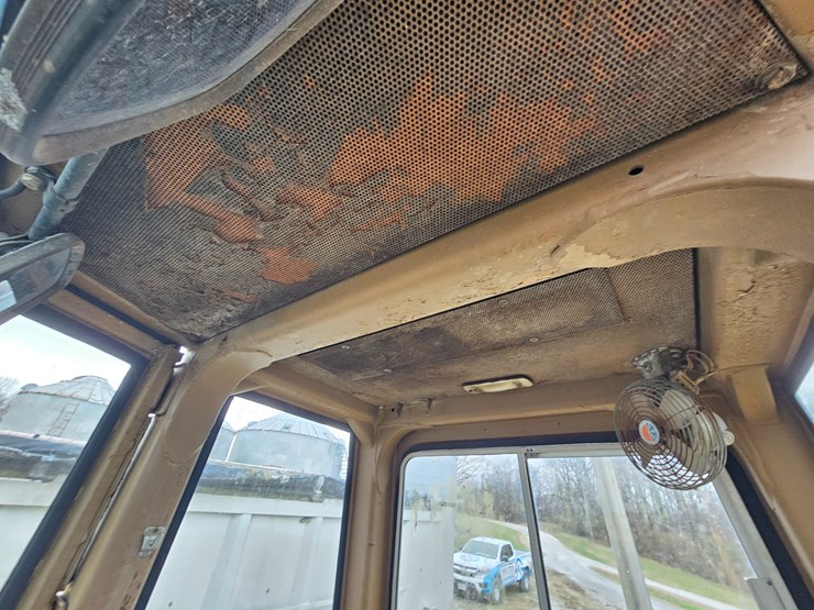 caterpillar-920-image-27