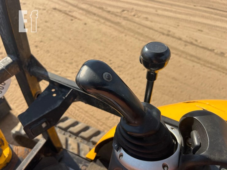 jcb-8029cts-image-31