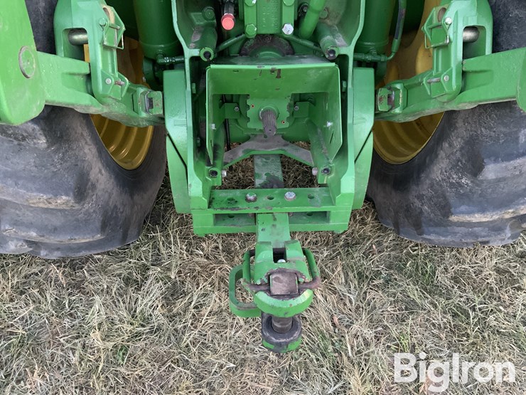 john-deere-8320r-image-10