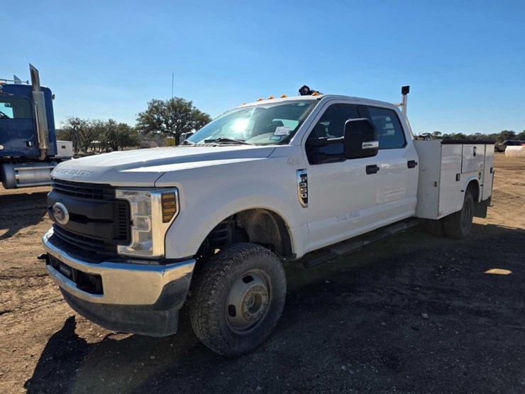 2019-ford-f350-image-1