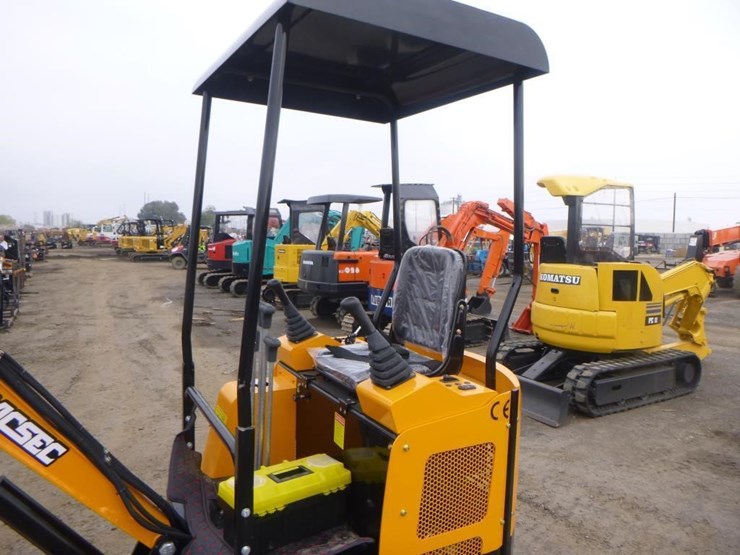 2025-vicsec-vc15-hydraulic-excavator-image-18