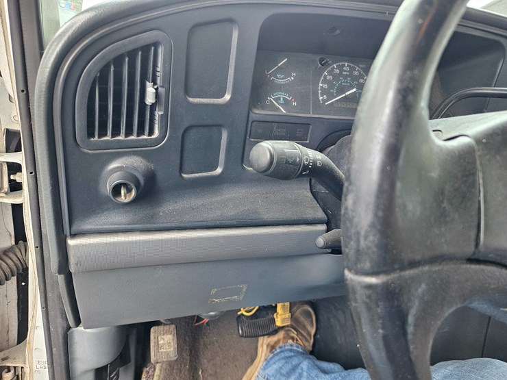 #21244-•-1996-ford-econoline-shuttle-bus-(non-runner)-image-25