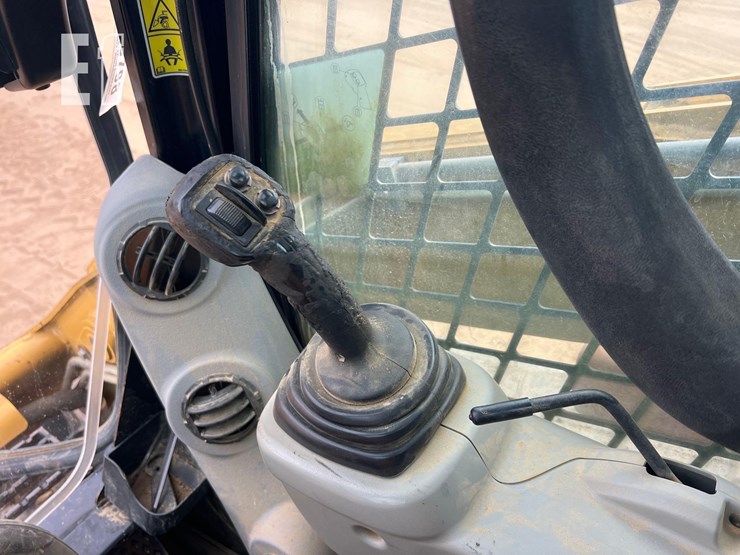 caterpillar-279c-image-25