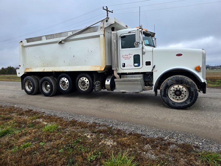 peterbilt-367-image-36
