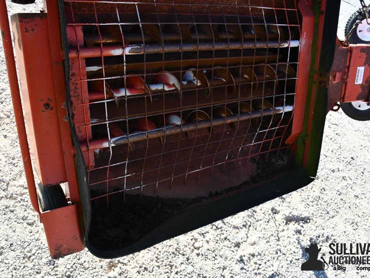 buhler-farm-king-y1070tm-10"x70'-swing-away-auger-image-19