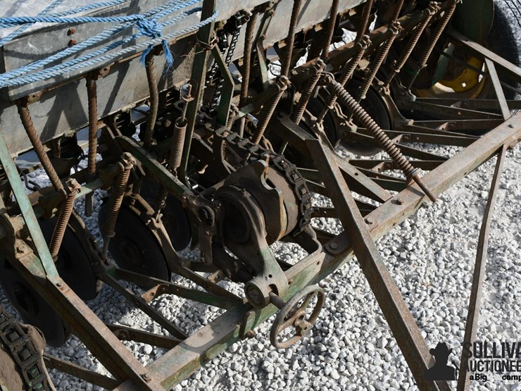 john-deere-b-image-12