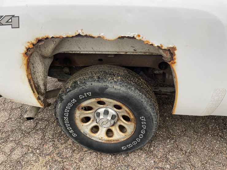 2010-chevrolet-1500-image-21