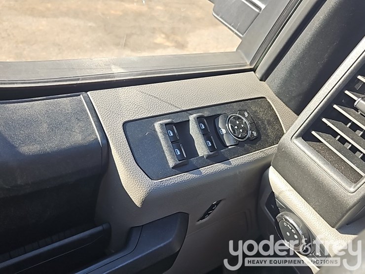2019-ford-f250-xl-image-40