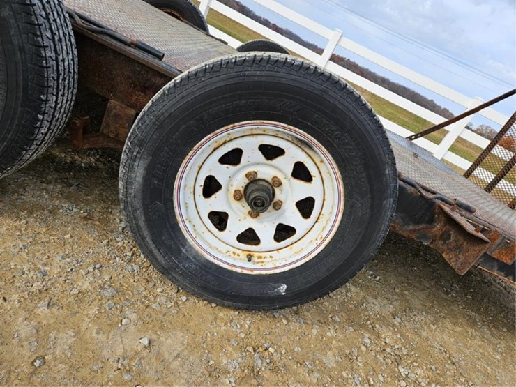 #3331-•-b-b-20'-tandem-axle-trailer-image-15