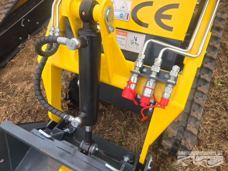 sdlanch-sdll50-mini-skid-steer-loader-image-18