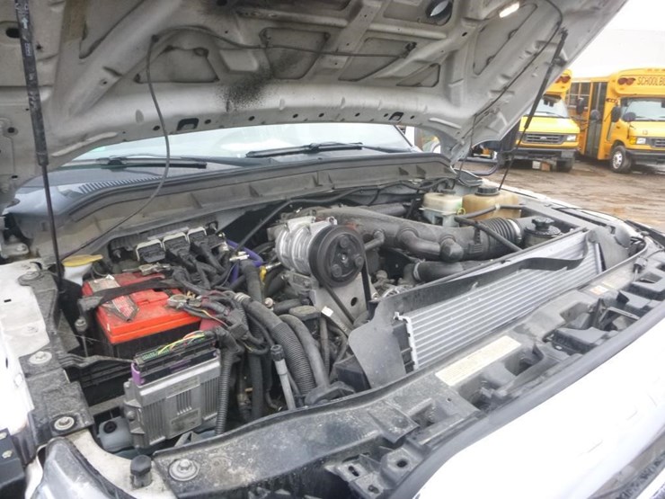 2015-ford-f550-image-10