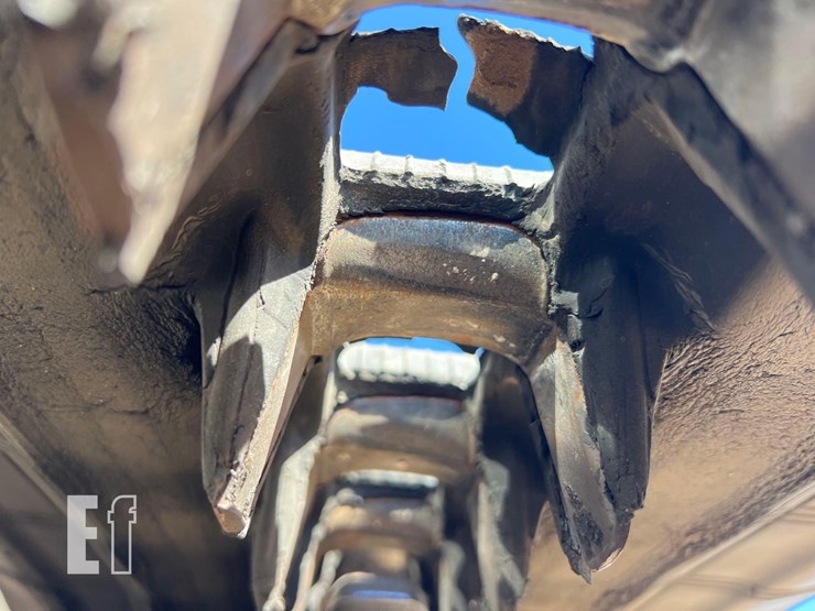 2023-bobcat-t770-image-12