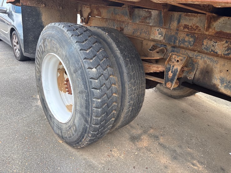 1989-chevrolet-c70-image-6