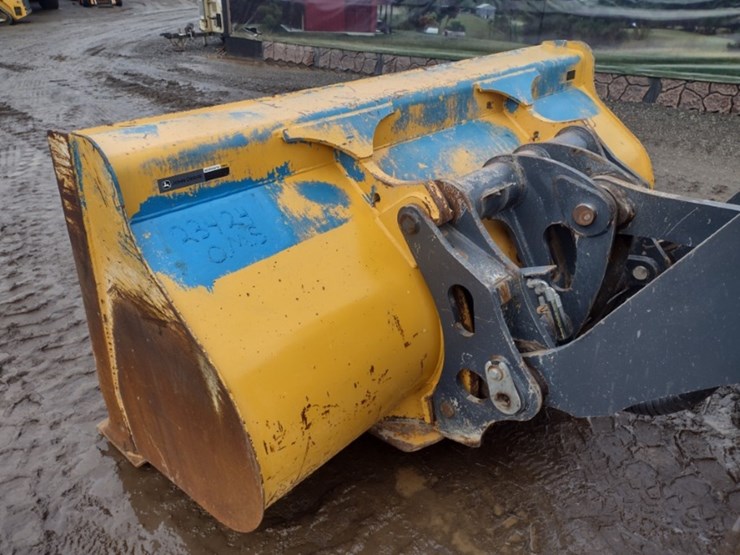 deere-524k-image-18
