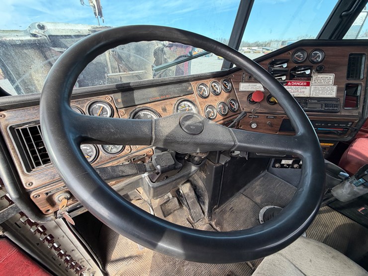 national-1100-image-40