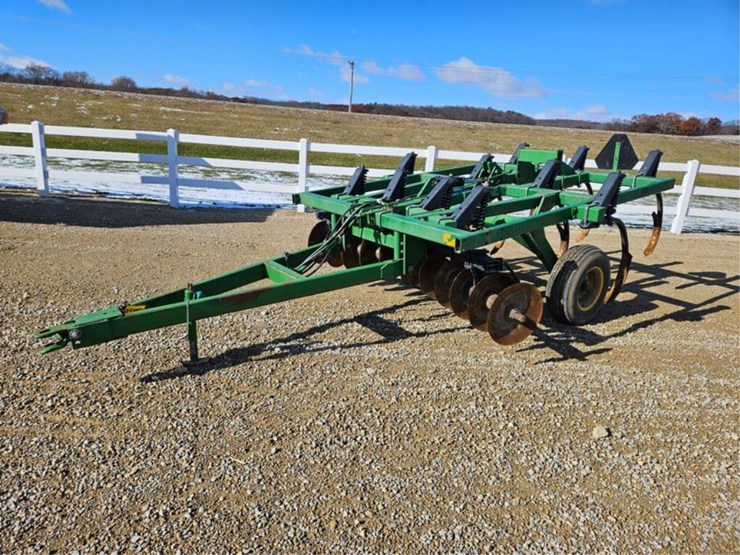 john-deere-714-image-1