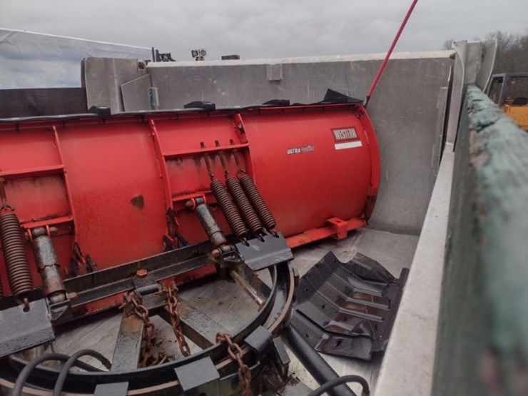 international-workstar-7400-image-28