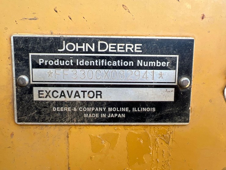 2005-john-deere-330cl-image-26