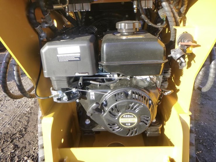 2025-agt-mx-mrt14-skid-steer-track-loader-image-15