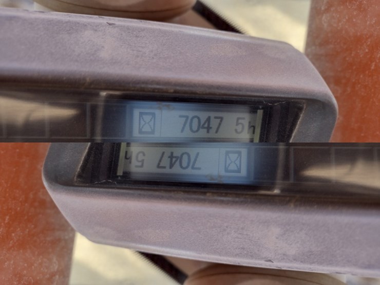 hitachi-zx160-lc-3-image-6