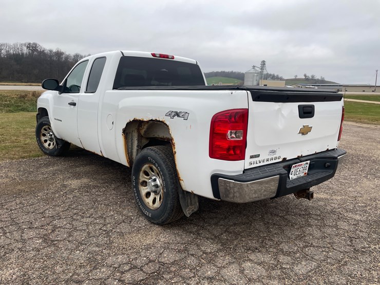 2010-chevrolet-1500-image-6