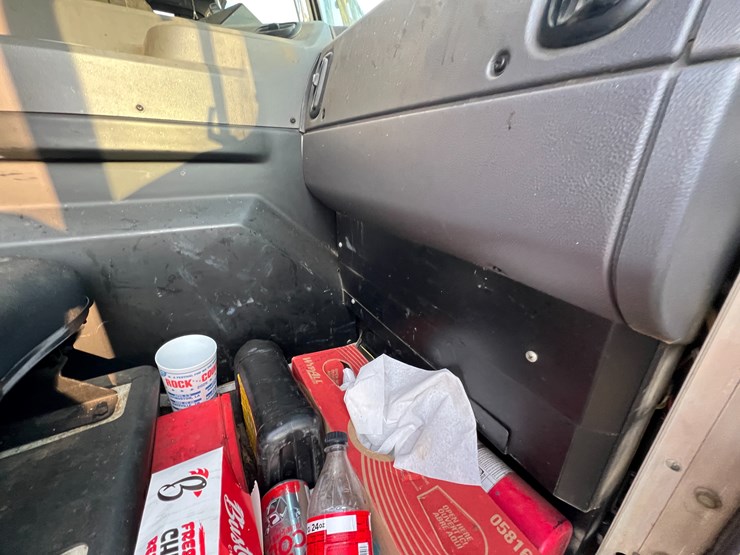 peterbilt-520-image-71