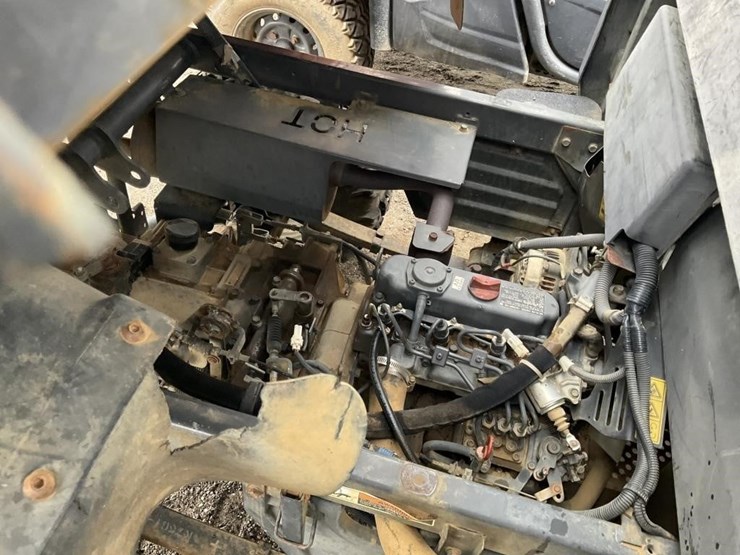 kubota-rtv900xt-image-9