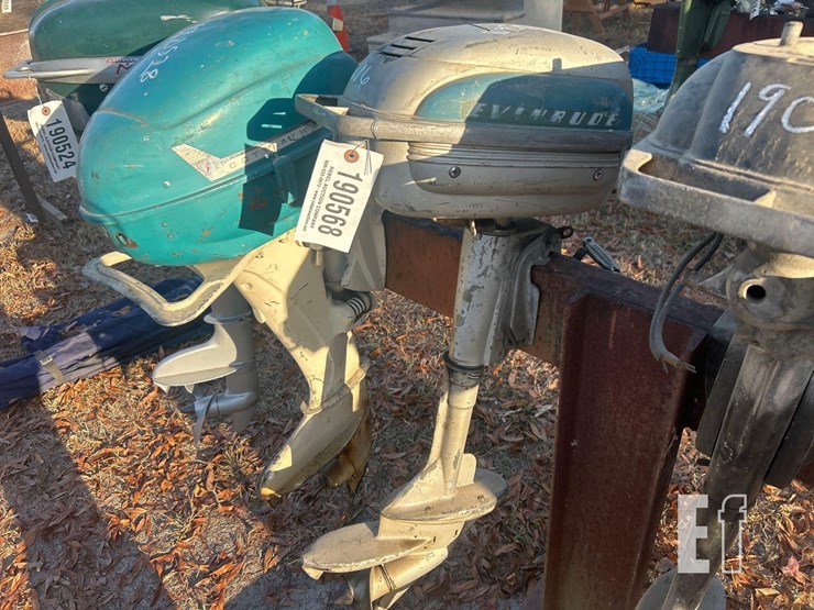 vintage-evinrude-motor-image-2