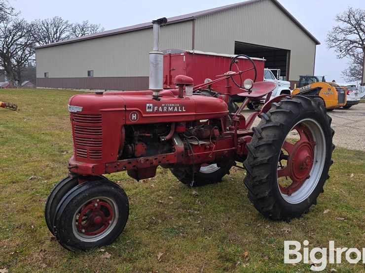 1945-farmall-h-2wd-tractor-image-1