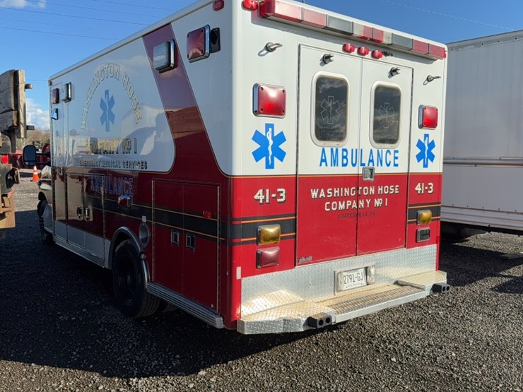 2006-ford-e450-image-9