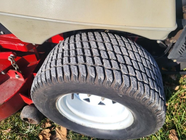 exmark-lazer-lawn-mower-image-13