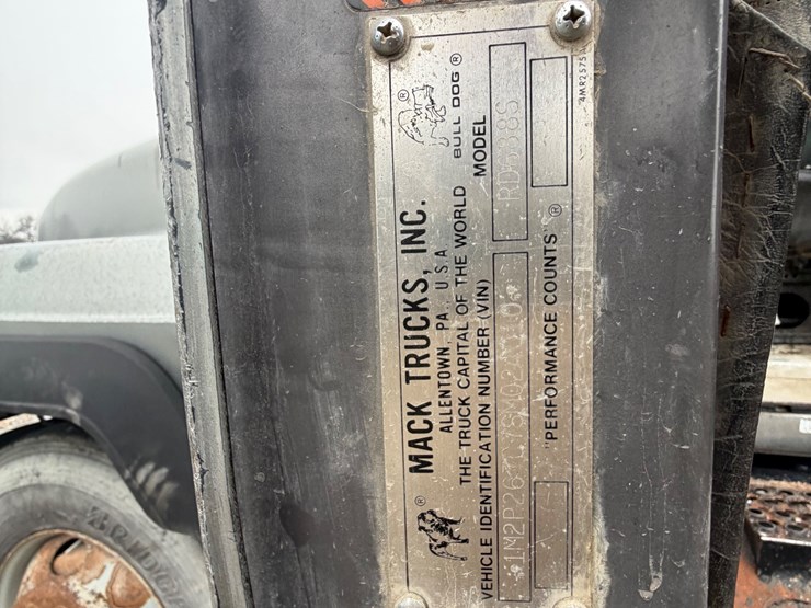 mack-rd688s-image-33