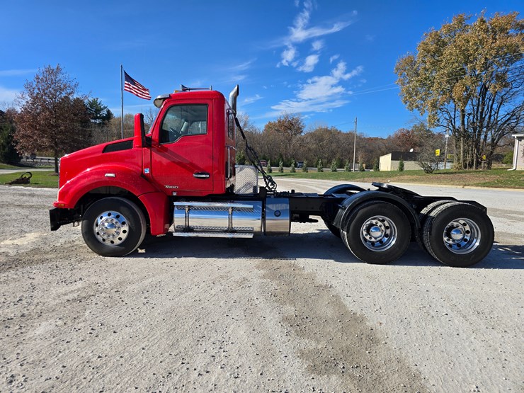 kenworth-t880-image-10