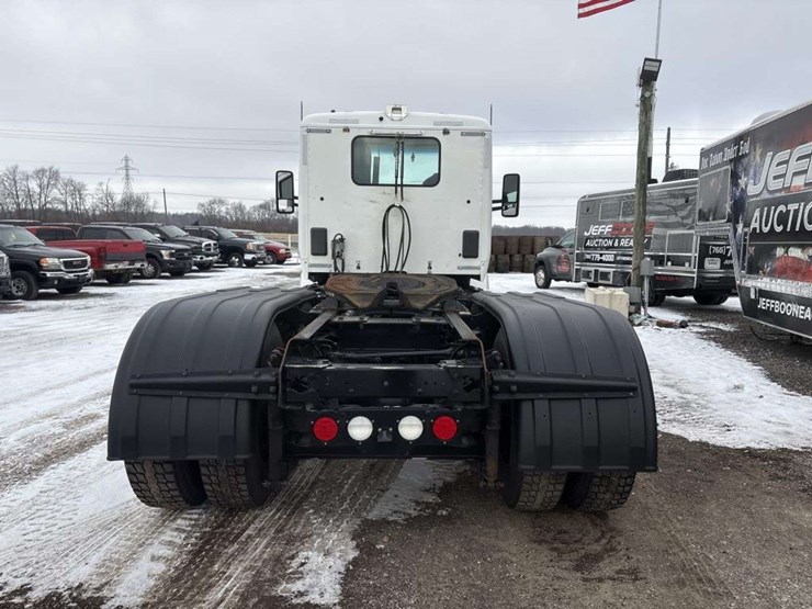 2018-kenworth-t680-image-4