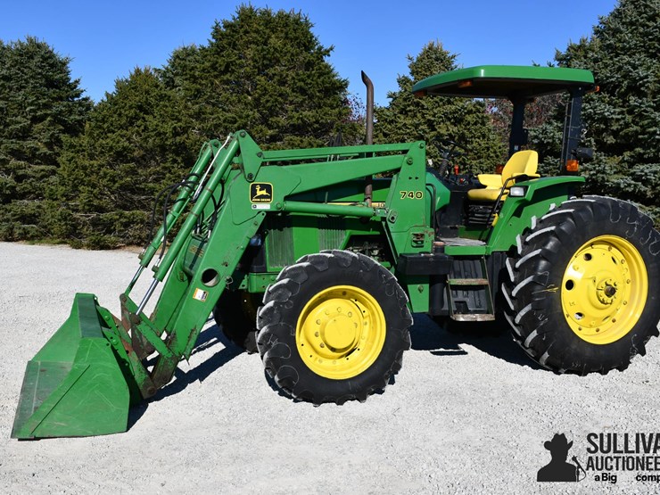 john-deere-7400-image-1
