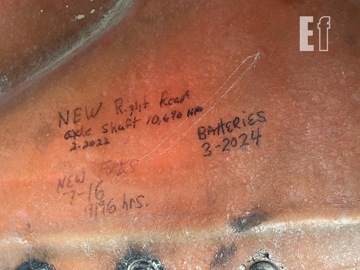 2011-jlg-g10-55a-image-29