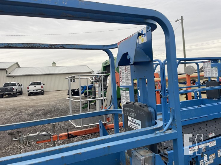 genie-gs1930-image-3