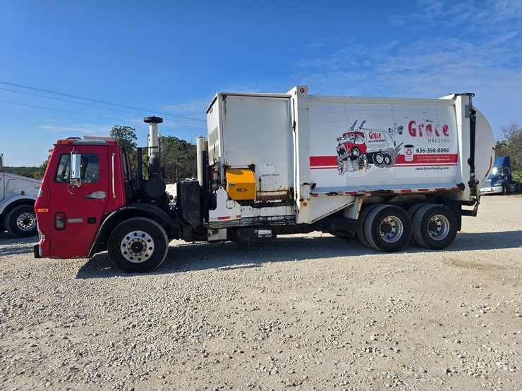 2007-mack-le613-image-7