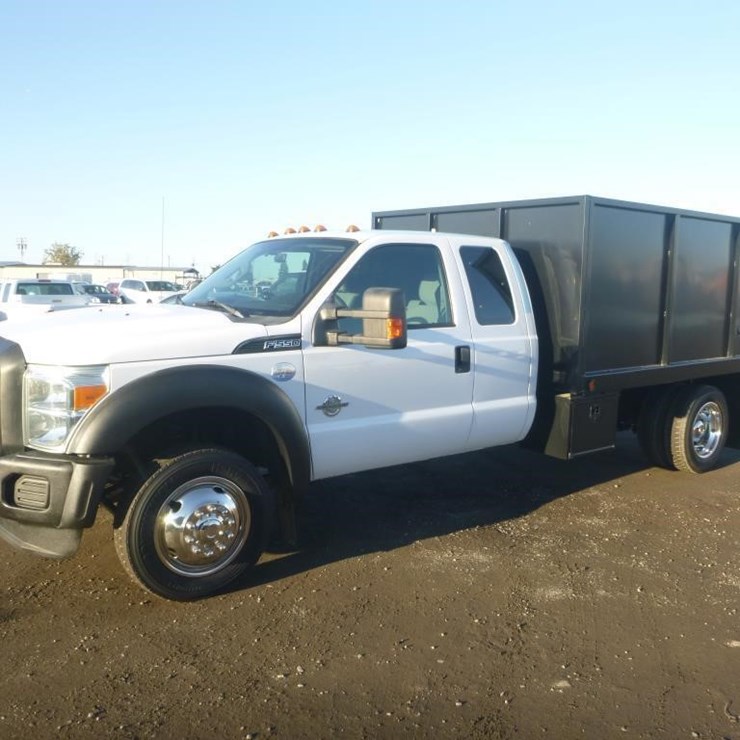 2011 FORD F550
