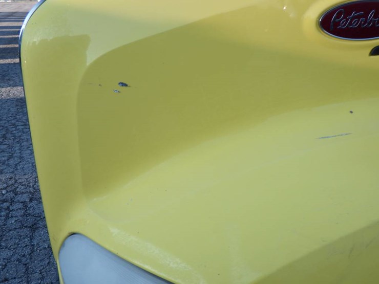 2018-peterbilt-579-image-22